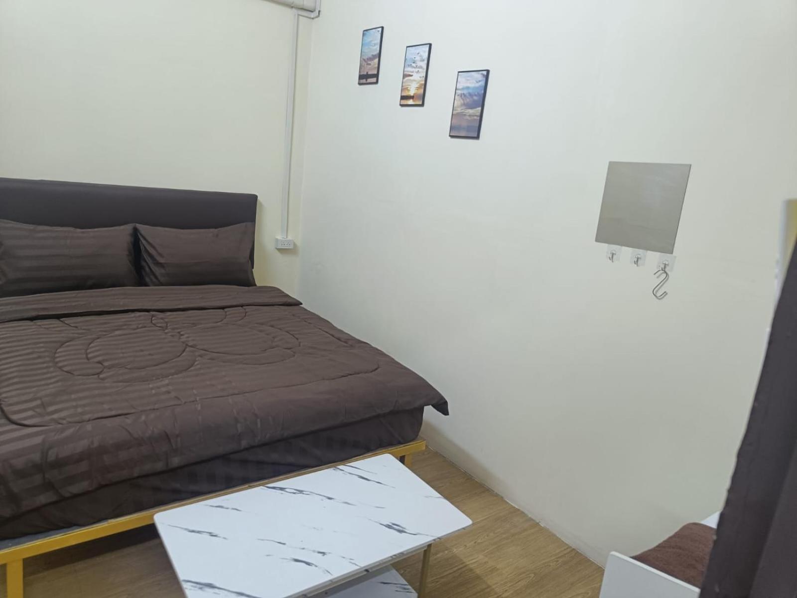 The House Hostel Bangkok Esterno foto