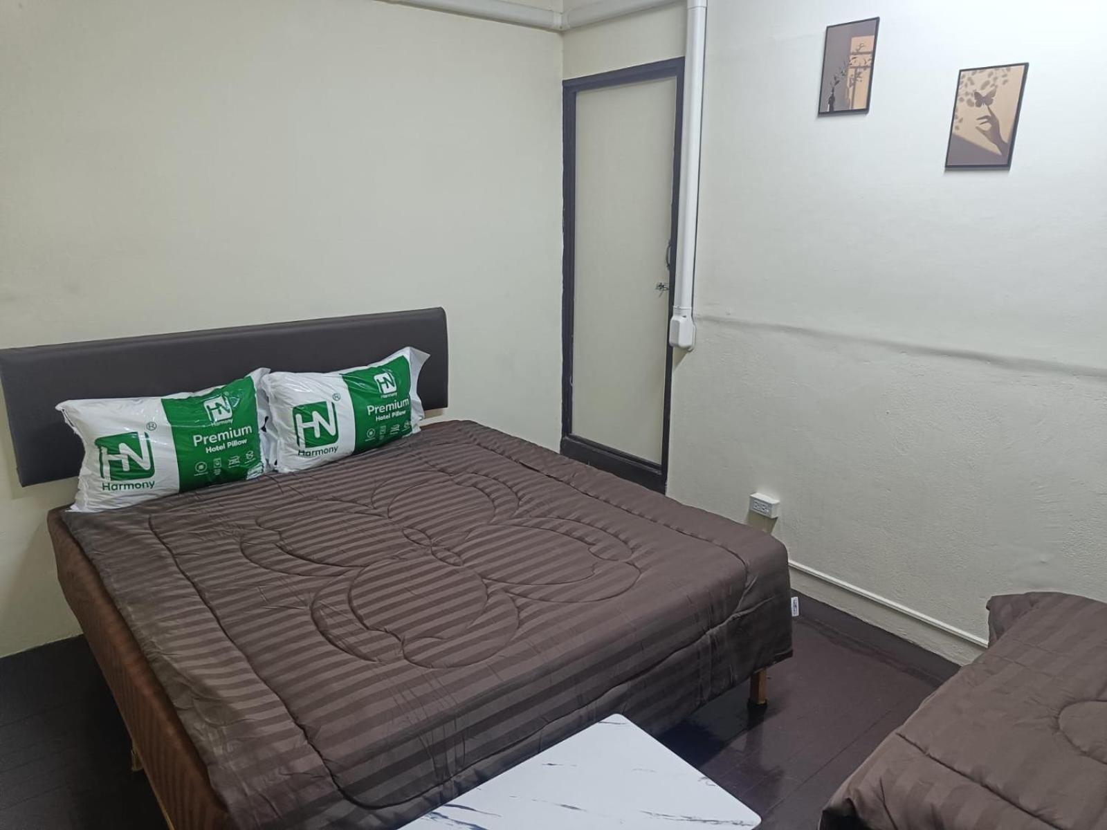 The House Hostel Bangkok Esterno foto